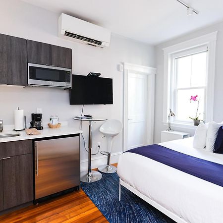 A Stylish Stay W/ A Queen Bed, Heated Floors.. #36 Бруклин Екстериор снимка
