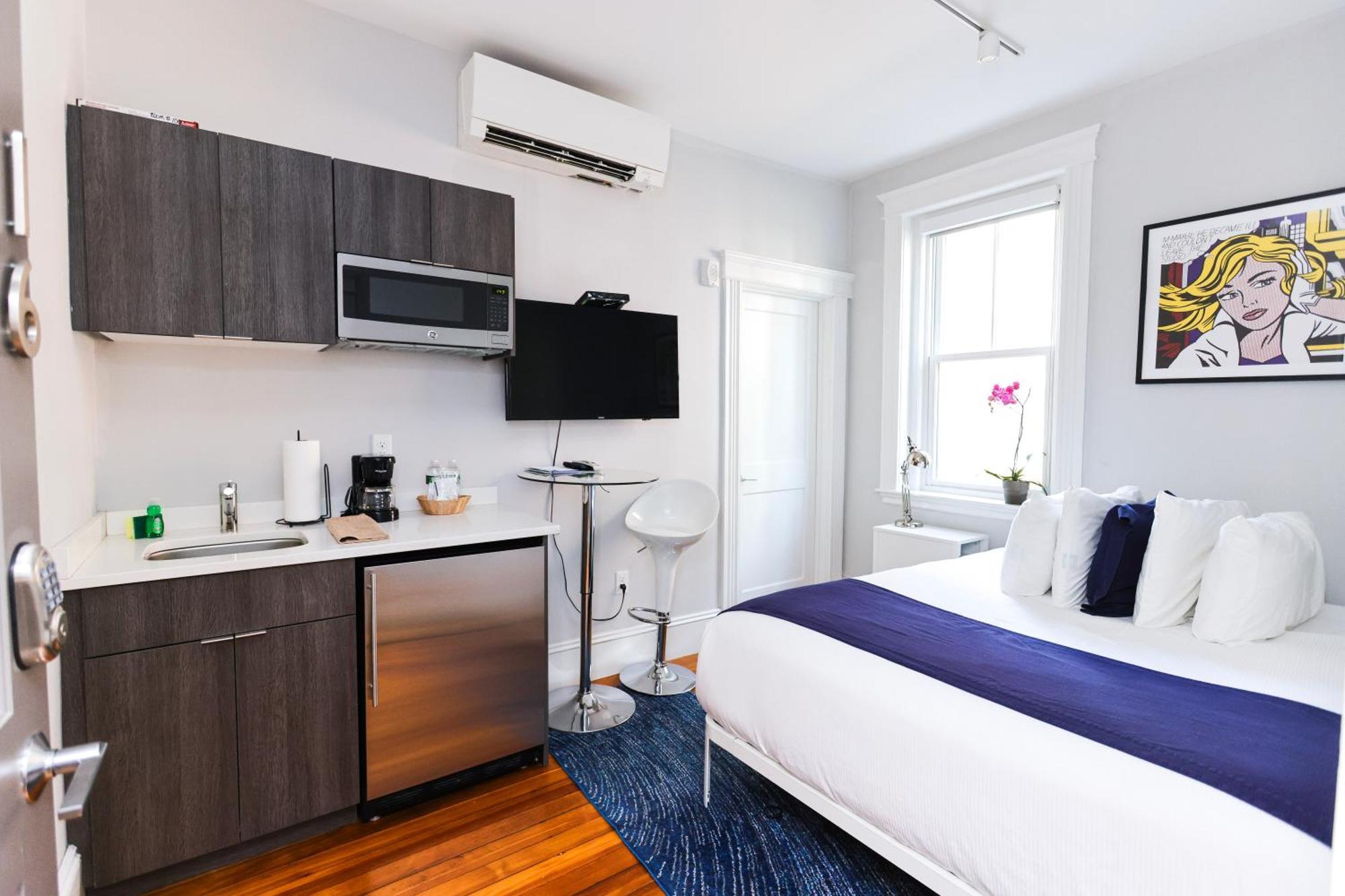 A Stylish Stay W/ A Queen Bed, Heated Floors.. #36 Бруклин Екстериор снимка