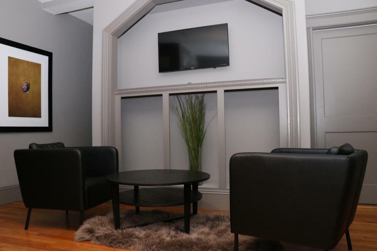 A Stylish Stay W/ A Queen Bed, Heated Floors.. #36 Бруклин Екстериор снимка